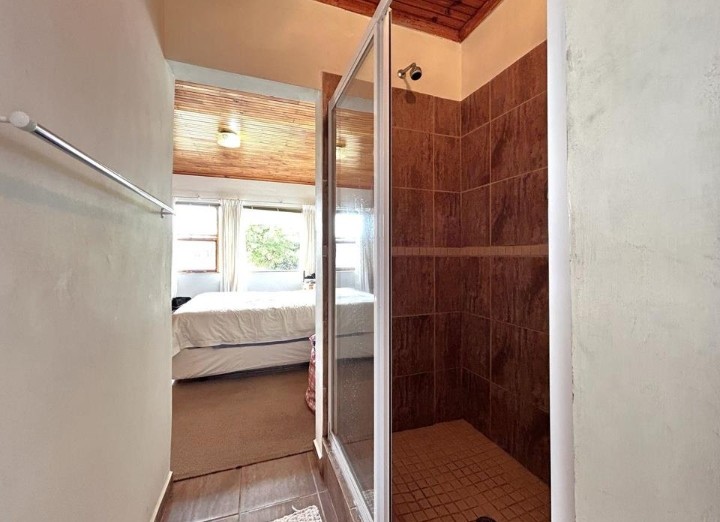 4 Bedroom Property for Sale in Wavecrest Eastern Cape